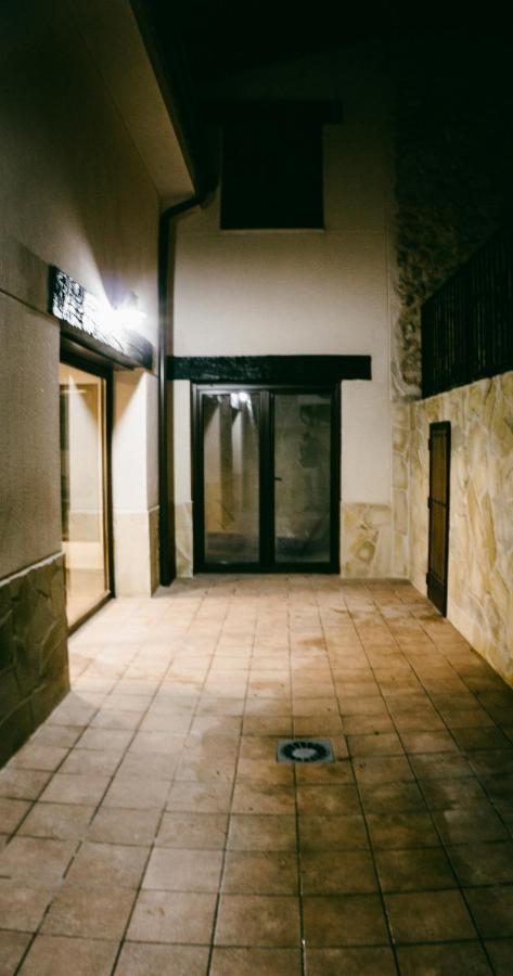 Vila El Aprisco, Con Piscina Climatizada En Hueva-Guadalajara Exteriér fotografie